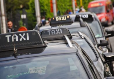 Los taxis se manifestarán este martes frente a la sede de Uber en BXL: “nuestras condiciones de trabajo no han mejorado con la reforma del taxi”