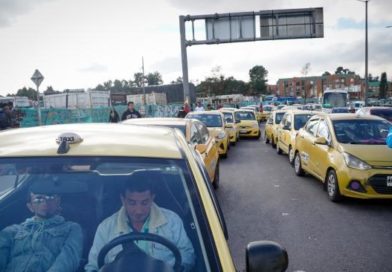 Los taxistas de Bogotá levantan el paro