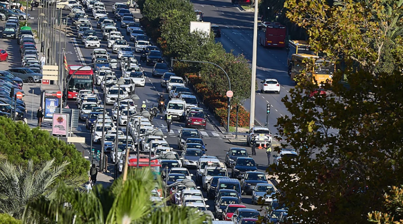 La protesta del taxi busca paralizar el centro de Valencia con una marcha lenta este miércoles.